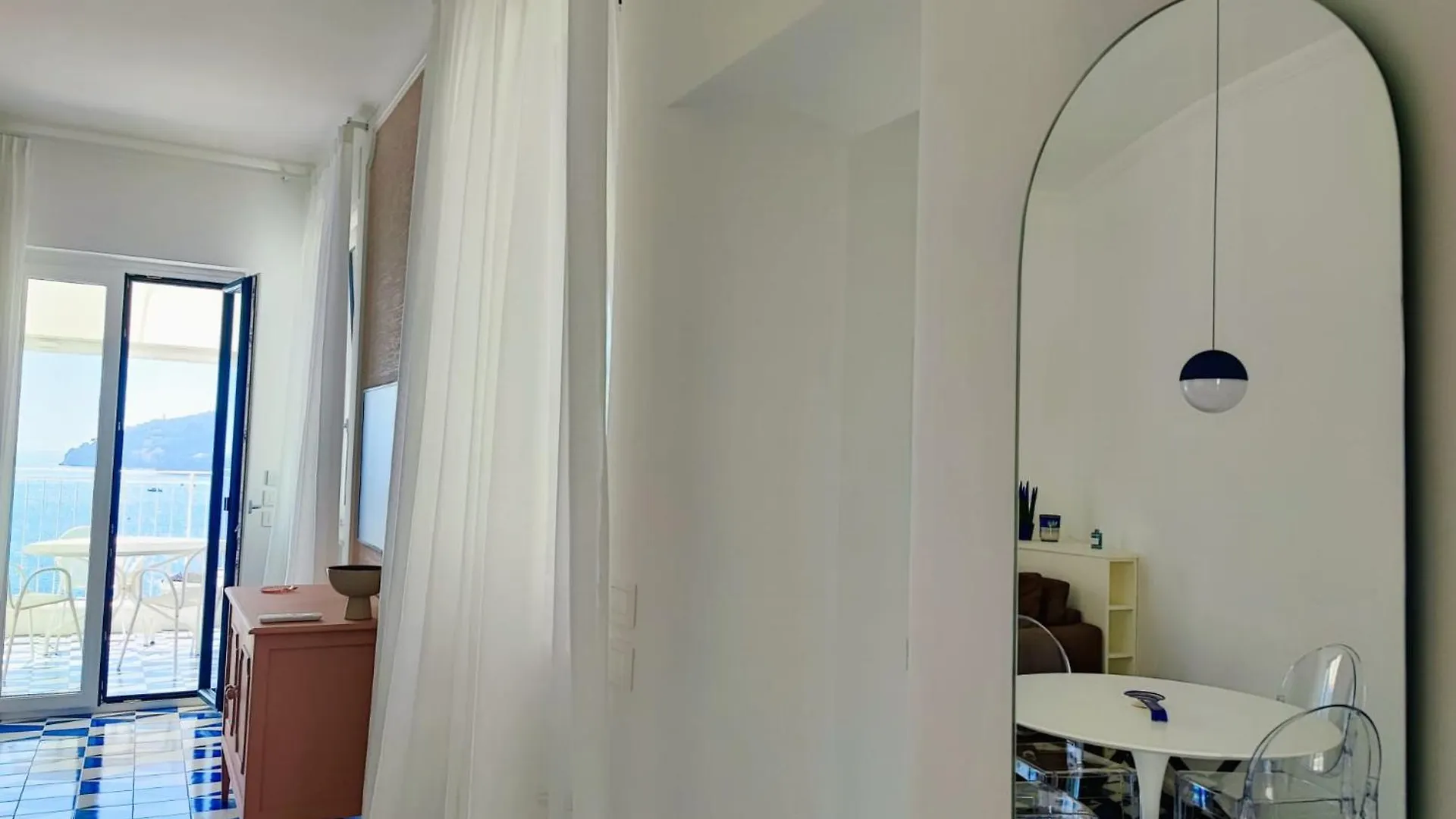 Amalfully Boutique Apartment - A Seaview Gem Amalfi