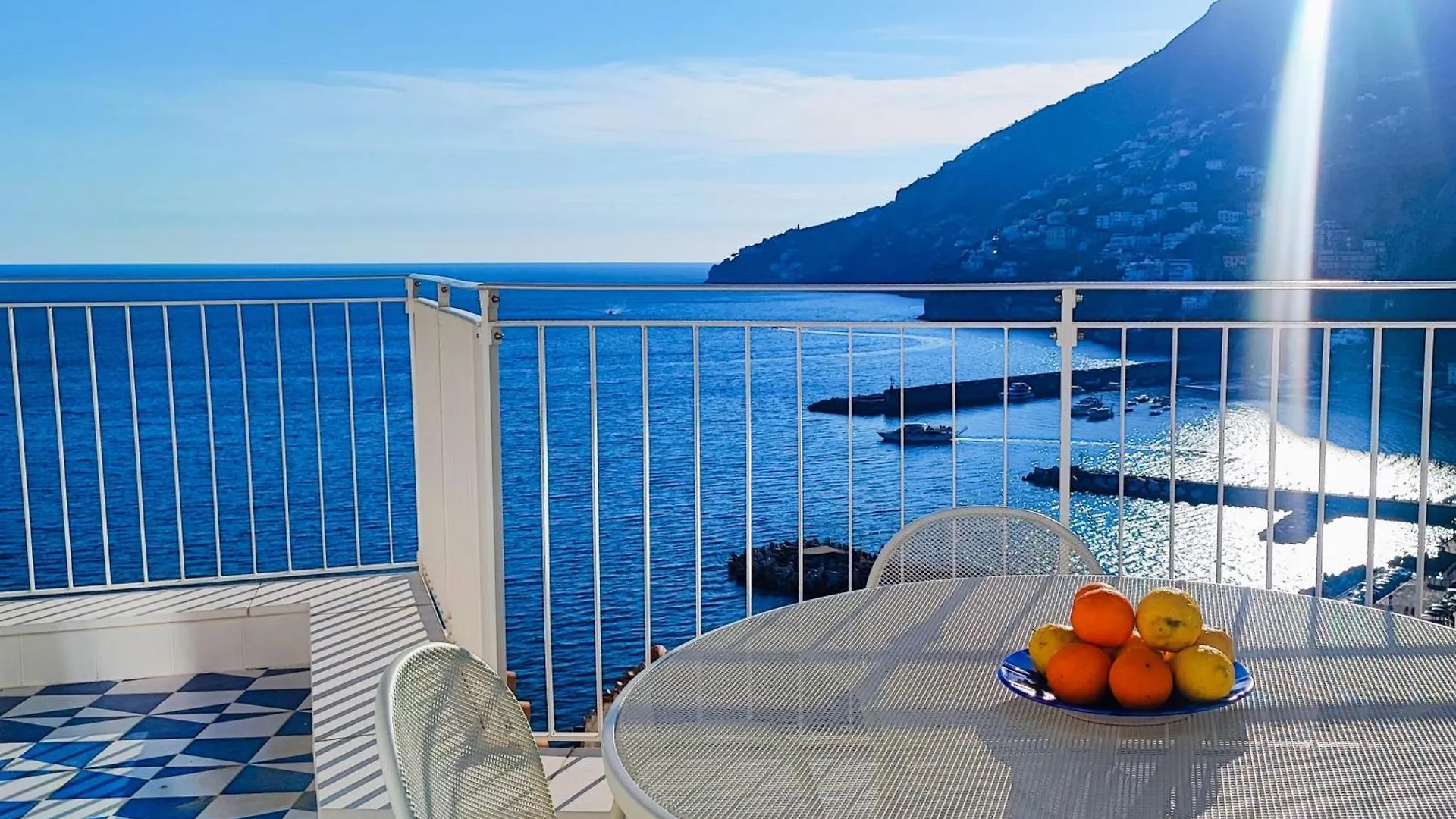 Amalfully Boutique Apartment - A Seaview Gem Amalfi Italy